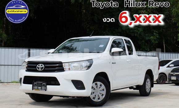 ซื้อ รถมือสอง Toyota Hiluxe Revo ขาว รถยนต์ ใน %{เมือง} ใน อุดรธานี