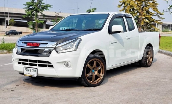 ซื้อ รถมือสอง Isuzu D–MAX ขาว รถยนต์ ใน %{เมือง} ใน กรุงเทพมหานคร