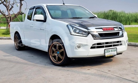 Buy Used Isuzu D–MAX White Car in Bangkok in Bangkok Buy Used Isuzu D–MAX White Car in Bangkok in Bangkok