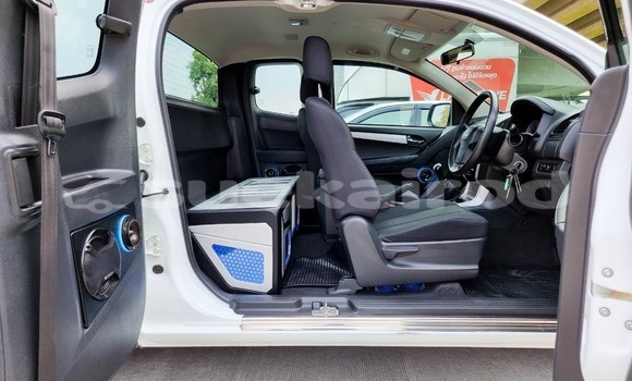 Buy Used Isuzu D–MAX White Car in Bangkok in Bangkok Buy Used Isuzu D–MAX White Car in Bangkok in Bangkok