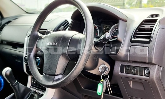 Buy Used Isuzu D–MAX White Car in Bangkok in Bangkok Buy Used Isuzu D–MAX White Car in Bangkok in Bangkok