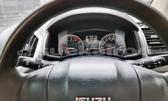 Buy Used Isuzu D–MAX White Car in Bangkok in Bangkok Buy Used Isuzu D–MAX White Car in Bangkok in Bangkok