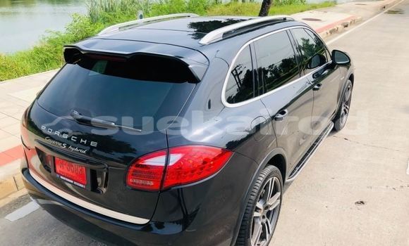 ซื้อ รถมือสอง Porsche Cayenne สีดำ รถยนต์ ใน %{เมือง} ใน กรุงเทพมหานคร ซื้อ รถมือสอง Porsche Cayenne สีดำ รถยนต์ ใน %{เมือง} ใน กรุงเทพมหานคร