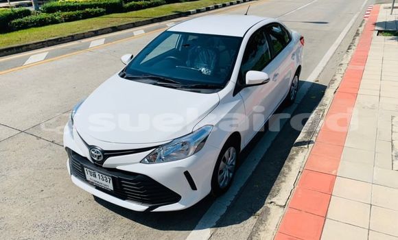 ซื้อ รถมือสอง Toyota Vios ขาว รถยนต์ ใน %{เมือง} ใน กรุงเทพมหานคร