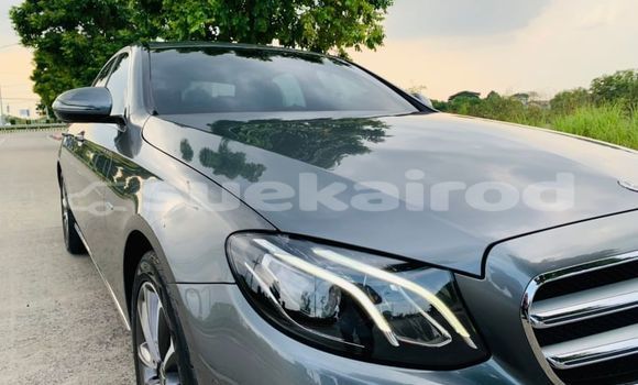 ซื้อ รถมือสอง Mercedes-Benz E-Classe อื่น ๆ รถยนต์ ใน %{เมือง} ใน กรุงเทพมหานคร ซื้อ รถมือสอง Mercedes-Benz E-Classe อื่น ๆ รถยนต์ ใน %{เมือง} ใน กรุงเทพมหานคร