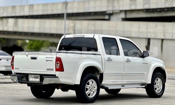 Buy Used Isuzu D–MAX White Car in Bangkok in Bangkok Buy Used Isuzu D–MAX White Car in Bangkok in Bangkok
