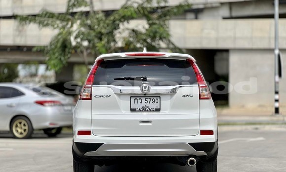 Buy Used Honda CR-V White Car in Bangkok in Bangkok Buy Used Honda CR-V White Car in Bangkok in Bangkok