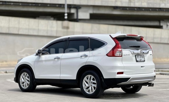 Buy Used Honda CR-V White Car in Bangkok in Bangkok Buy Used Honda CR-V White Car in Bangkok in Bangkok