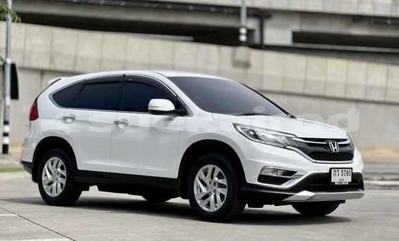 Buy Used Honda CR-V White Car in Bangkok in Bangkok Buy Used Honda CR-V White Car in Bangkok in Bangkok
