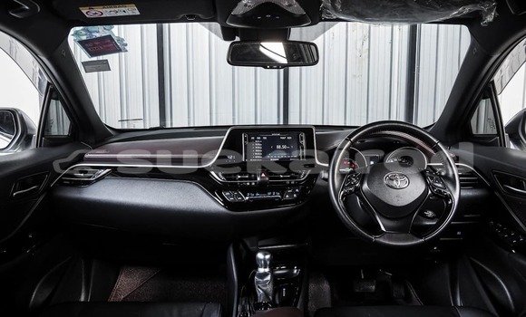 Buy Used Toyota C-HR White Car in Bangkok in Bangkok Buy Used Toyota C-HR White Car in Bangkok in Bangkok