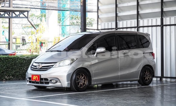 Buy Used Honda Freed Silver Car in Bangkok in Bangkok