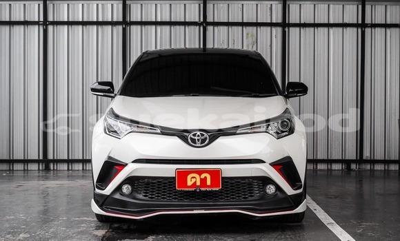 ซื้อ รถมือสอง Toyota C-HR ขาว รถยนต์ ใน %{เมือง} ใน กรุงเทพมหานคร ซื้อ รถมือสอง Toyota C-HR ขาว รถยนต์ ใน %{เมือง} ใน กรุงเทพมหานคร