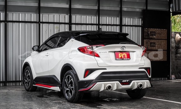 ซื้อ รถมือสอง Toyota C-HR ขาว รถยนต์ ใน %{เมือง} ใน กรุงเทพมหานคร ซื้อ รถมือสอง Toyota C-HR ขาว รถยนต์ ใน %{เมือง} ใน กรุงเทพมหานคร