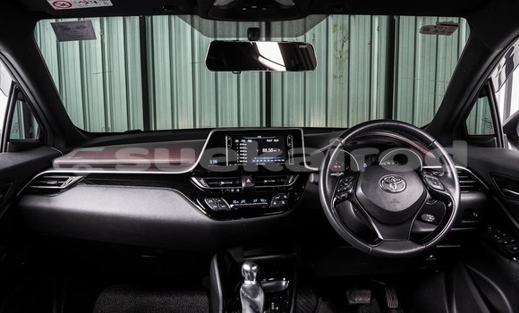 ซื้อ รถมือสอง Toyota C-HR ขาว รถยนต์ ใน %{เมือง} ใน กรุงเทพมหานคร ซื้อ รถมือสอง Toyota C-HR ขาว รถยนต์ ใน %{เมือง} ใน กรุงเทพมหานคร