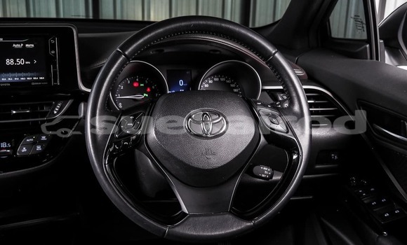 ซื้อ รถมือสอง Toyota C-HR ขาว รถยนต์ ใน %{เมือง} ใน กรุงเทพมหานคร ซื้อ รถมือสอง Toyota C-HR ขาว รถยนต์ ใน %{เมือง} ใน กรุงเทพมหานคร