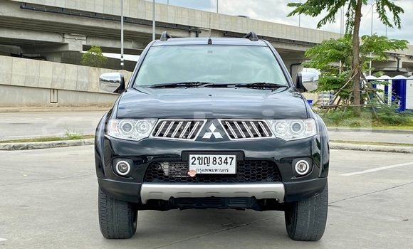 Buy Used Mitsubishi Pajero Sport Black Car in Bangkok in Bangkok Buy Used Mitsubishi Pajero Sport Black Car in Bangkok in Bangkok