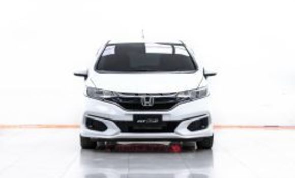 Buy Used Honda Jazz White Car in Bangkok in Bangkok Buy Used Honda Jazz White Car in Bangkok in Bangkok