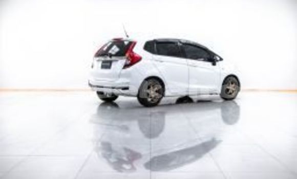 Buy Used Honda Jazz White Car in Bangkok in Bangkok Buy Used Honda Jazz White Car in Bangkok in Bangkok