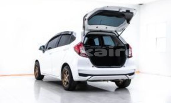 Buy Used Honda Jazz White Car in Bangkok in Bangkok Buy Used Honda Jazz White Car in Bangkok in Bangkok