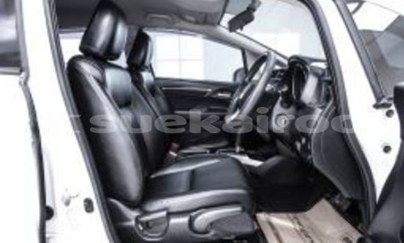 Buy Used Honda Jazz White Car in Bangkok in Bangkok Buy Used Honda Jazz White Car in Bangkok in Bangkok