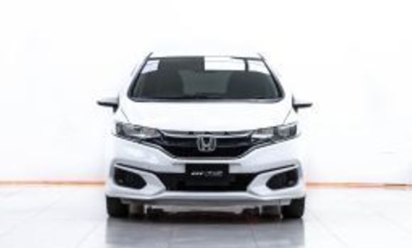 Buy Used Honda Jazz White Car in Bangkok in Bangkok Buy Used Honda Jazz White Car in Bangkok in Bangkok
