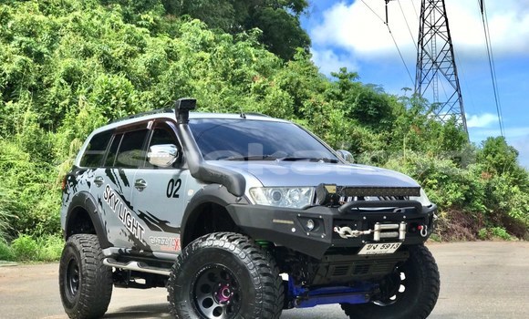 ซื้อ รถมือสอง Mitsubishi Pajero Sport เงิน รถยนต์ ใน %{เมือง} ใน กรุงเทพมหานคร