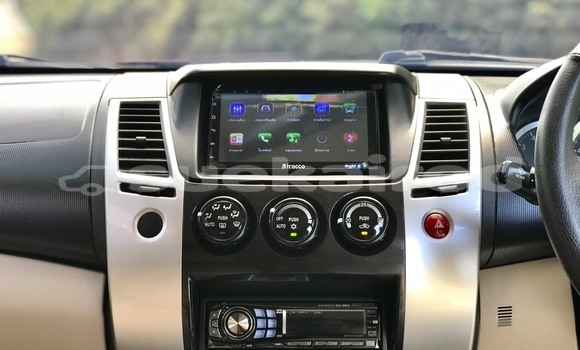 ซื้อ รถมือสอง Mitsubishi Pajero Sport เงิน รถยนต์ ใน %{เมือง} ใน กรุงเทพมหานคร ซื้อ รถมือสอง Mitsubishi Pajero Sport เงิน รถยนต์ ใน %{เมือง} ใน กรุงเทพมหานคร