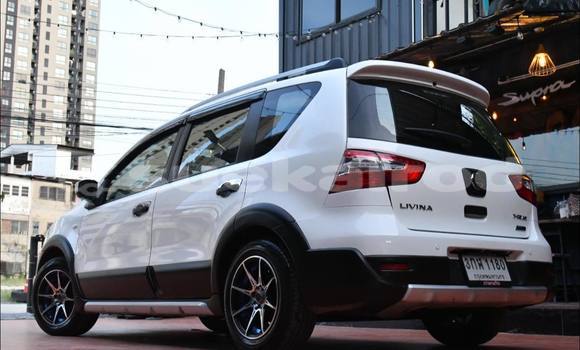 ซื้อ รถมือสอง Nissan Livina ขาว รถยนต์ ใน %{เมือง} ใน กรุงเทพมหานคร ซื้อ รถมือสอง Nissan Livina ขาว รถยนต์ ใน %{เมือง} ใน กรุงเทพมหานคร