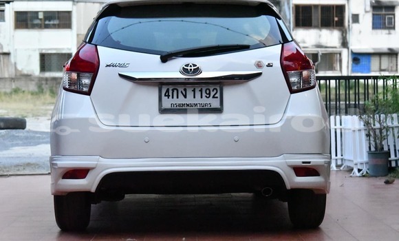ซื้อ รถมือสอง Toyota Yaris ขาว รถยนต์ ใน %{เมือง} ใน กรุงเทพมหานคร ซื้อ รถมือสอง Toyota Yaris ขาว รถยนต์ ใน %{เมือง} ใน กรุงเทพมหานคร