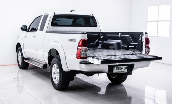 ซื้อ รถมือสอง Toyota Hiluxe VIGO ขาว รถยนต์ ใน %{เมือง} ใน กรุงเทพมหานคร ซื้อ รถมือสอง Toyota Hiluxe VIGO ขาว รถยนต์ ใน %{เมือง} ใน กรุงเทพมหานคร