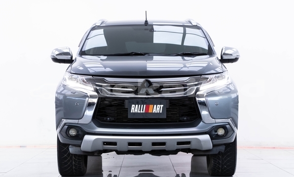 Buy Used Mitsubishi Pajero Other Car in Bangkok in Bangkok Buy Used Mitsubishi Pajero Other Car in Bangkok in Bangkok