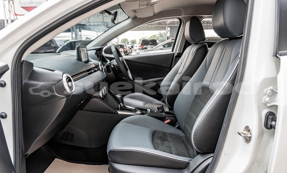 ซื้อ รถมือสอง Mazda 2 ขาว รถยนต์ ใน %{เมือง} ใน กรุงเทพมหานคร ซื้อ รถมือสอง Mazda 2 ขาว รถยนต์ ใน %{เมือง} ใน กรุงเทพมหานคร