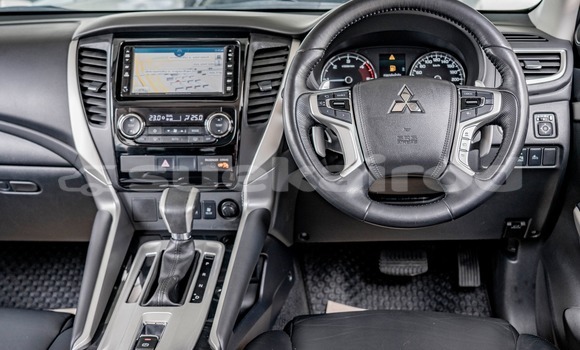 ซื้อ รถมือสอง Mitsubishi Pajero Sport สีดำ รถยนต์ ใน %{เมือง} ใน กรุงเทพมหานคร ซื้อ รถมือสอง Mitsubishi Pajero Sport สีดำ รถยนต์ ใน %{เมือง} ใน กรุงเทพมหานคร