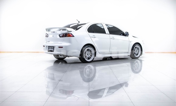 Buy Used Mitsubishi Lancer White Car in Bangkok in Bangkok Buy Used Mitsubishi Lancer White Car in Bangkok in Bangkok