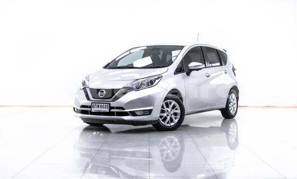 ซื้อ รถมือสอง Nissan Note อื่น ๆ รถยนต์ ใน %{เมือง} ใน กรุงเทพมหานคร