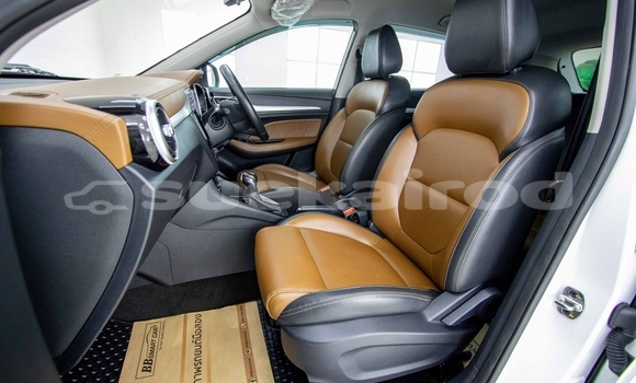 Buy Used MG ZS White Car in Bangkok in Bangkok Buy Used MG ZS White Car in Bangkok in Bangkok