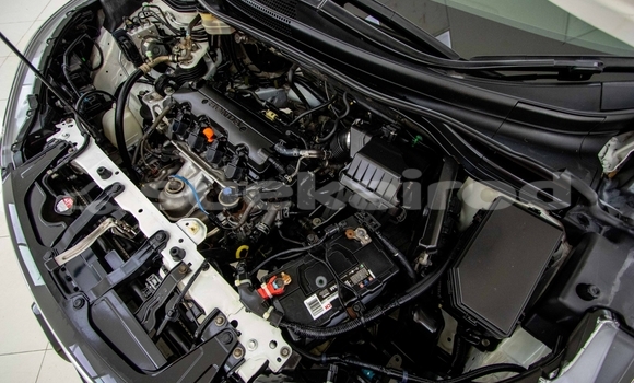 Buy Used Honda CR-V White Car in Bangkok in Bangkok Buy Used Honda CR-V White Car in Bangkok in Bangkok