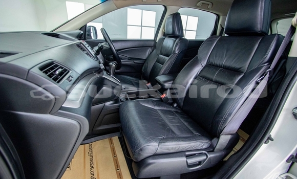 Buy Used Honda CR-V White Car in Bangkok in Bangkok Buy Used Honda CR-V White Car in Bangkok in Bangkok