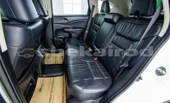 Buy Used Honda CR-V White Car in Bangkok in Bangkok Buy Used Honda CR-V White Car in Bangkok in Bangkok