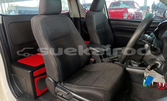 ซื้อ รถมือสอง Toyota Hiluxe Revo ขาว รถยนต์ ใน %{เมือง} ใน ยโสธร ซื้อ รถมือสอง Toyota Hiluxe Revo ขาว รถยนต์ ใน %{เมือง} ใน ยโสธร