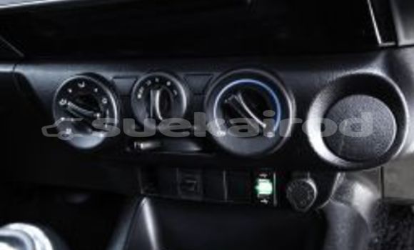 Buy Used Toyota Hiluxe Revo White Car in Bangkok in Bangkok Buy Used Toyota Hiluxe Revo White Car in Bangkok in Bangkok