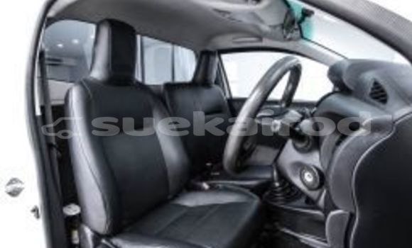 Buy Used Toyota Hiluxe Revo White Car in Bangkok in Bangkok Buy Used Toyota Hiluxe Revo White Car in Bangkok in Bangkok