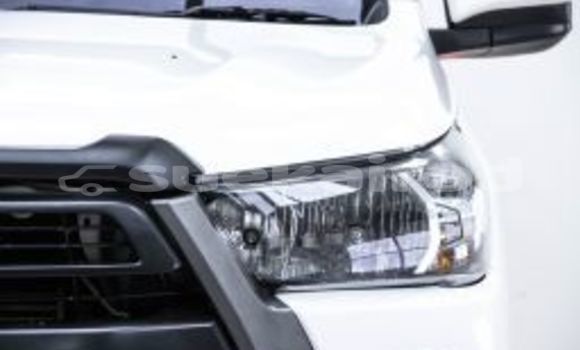 Buy Used Toyota Hiluxe Revo White Car in Bangkok in Bangkok Buy Used Toyota Hiluxe Revo White Car in Bangkok in Bangkok