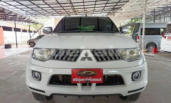 ซื้อ รถมือสอง Mitsubishi Pajero Sport ขาว รถยนต์ ใน %{เมือง} ใน ยโสธร ซื้อ รถมือสอง Mitsubishi Pajero Sport ขาว รถยนต์ ใน %{เมือง} ใน ยโสธร