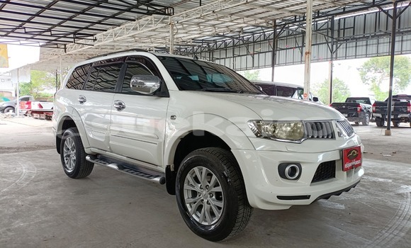 ซื้อ รถมือสอง Mitsubishi Pajero Sport ขาว รถยนต์ ใน %{เมือง} ใน ยโสธร ซื้อ รถมือสอง Mitsubishi Pajero Sport ขาว รถยนต์ ใน %{เมือง} ใน ยโสธร