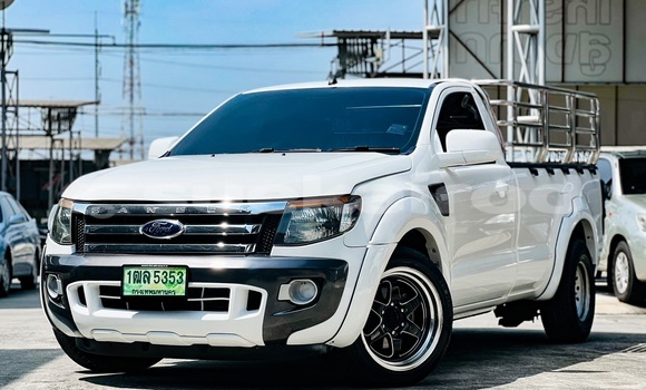 ซื้อ รถมือสอง Ford Ranger ขาว รถยนต์ ใน %{เมือง} ใน กรุงเทพมหานคร