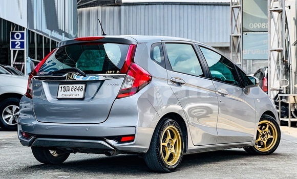 Buy Used Honda Jazz Other Car in Bangkok in Bangkok Buy Used Honda Jazz Other Car in Bangkok in Bangkok