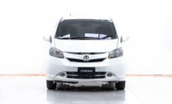 Buy Used Honda Freed White Car in Bangkok in Bangkok Buy Used Honda Freed White Car in Bangkok in Bangkok