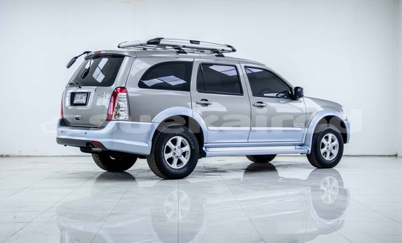 Buy Used Isuzu MU-7 Other Car in Bangkok in Bangkok Buy Used Isuzu MU-7 Other Car in Bangkok in Bangkok