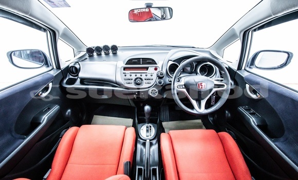 Buy Used Honda Jazz White Car in Bangkok in Bangkok Buy Used Honda Jazz White Car in Bangkok in Bangkok